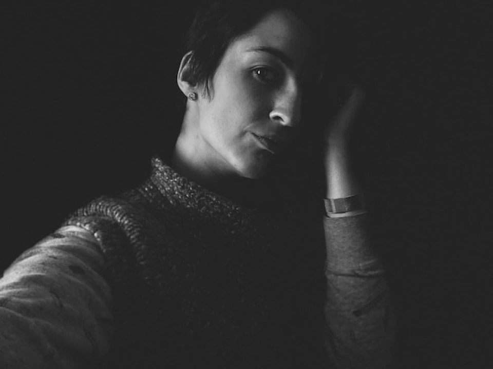 عکاسی پرتره لایف‌استایل در نور طبیعی